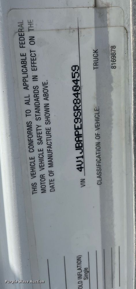 image for item LJ9636 1995 White GMC WG Series  semi truck