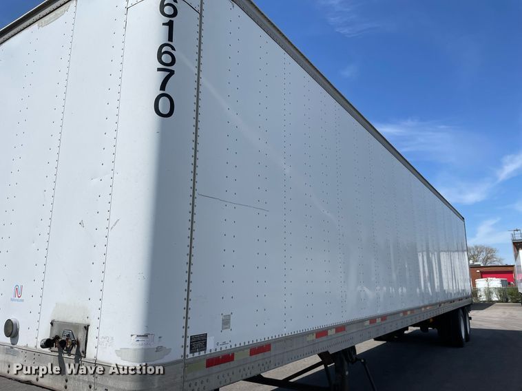 image for item LJ9651 2000 Trailmobile  dry van trailer