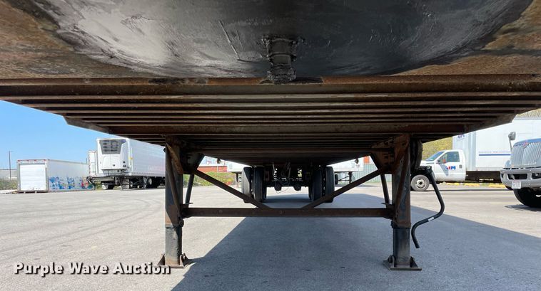 image for item LJ9651 2000 Trailmobile  dry van trailer