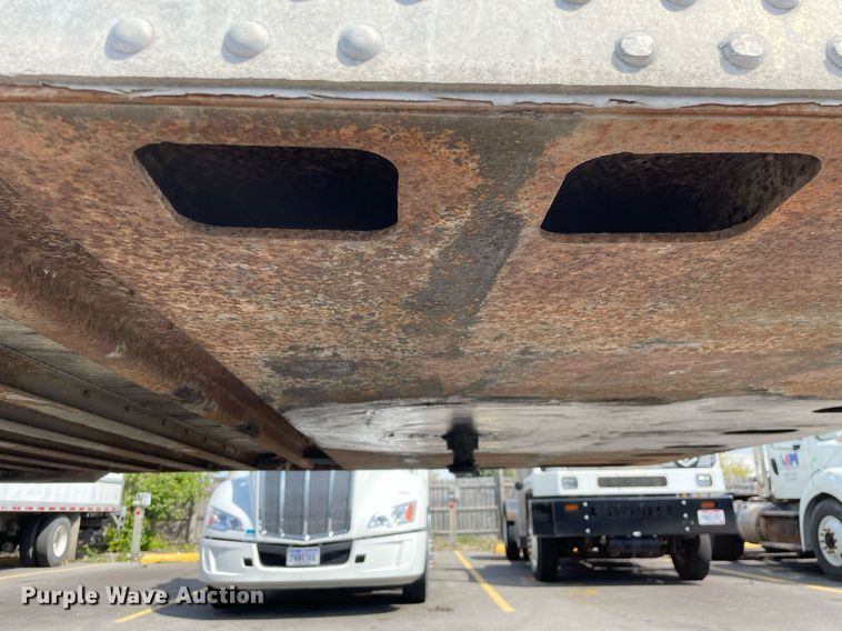 image for item LJ9651 2000 Trailmobile  dry van trailer