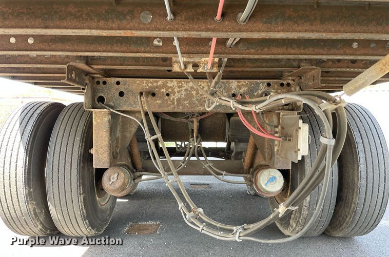 image for item LJ9652 2004 Great Dane 7311TA  dry van trailer