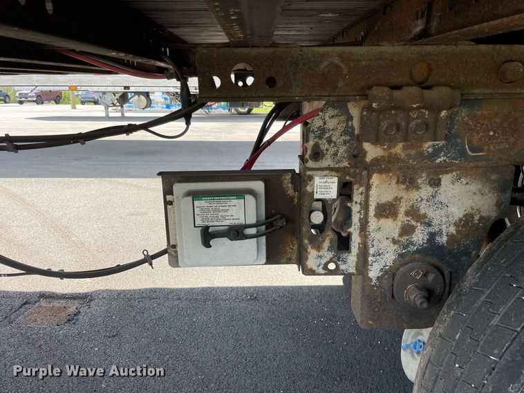 image for item LJ9652 2004 Great Dane 7311TA  dry van trailer