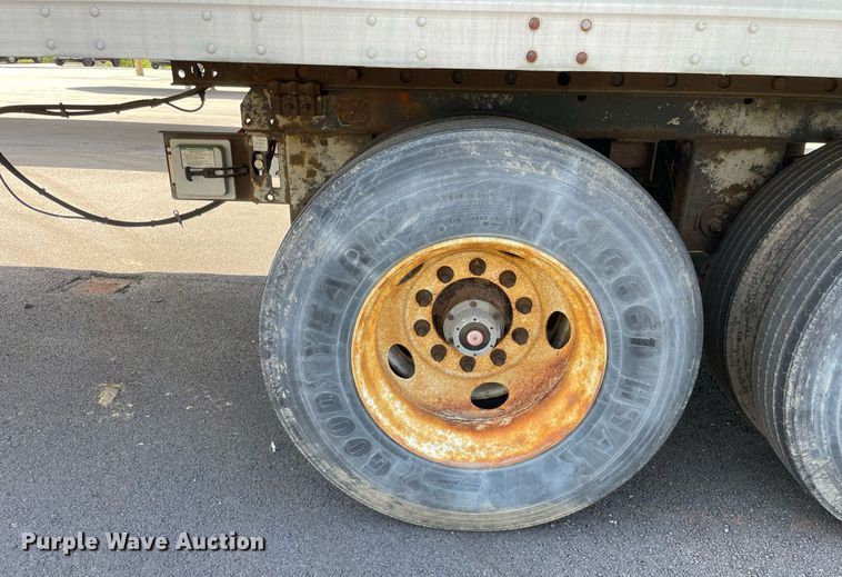 image for item LJ9652 2004 Great Dane 7311TA  dry van trailer