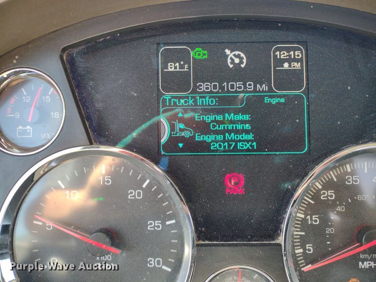 image for item LL9112 2018 Kenworth T880  semi truck