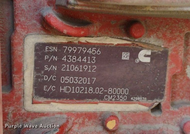 image for item LL9112 2018 Kenworth T880  semi truck