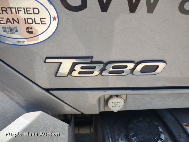 image for item LL9112 2018 Kenworth T880  semi truck