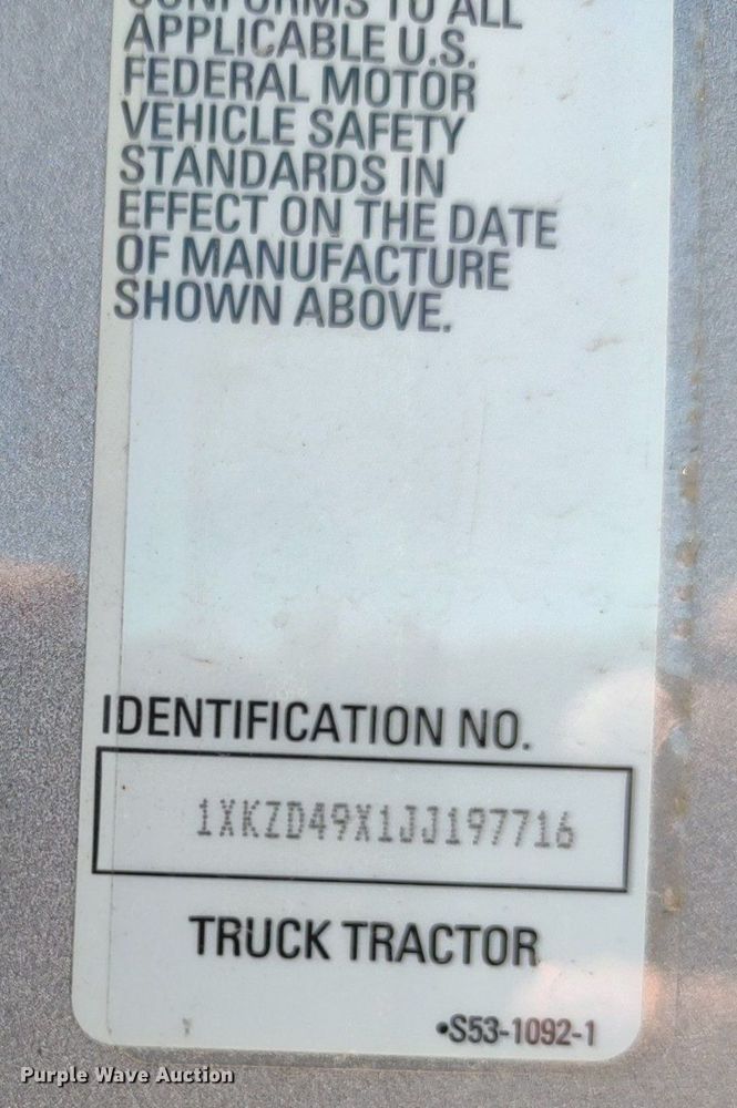 image for item LL9112 2018 Kenworth T880  semi truck