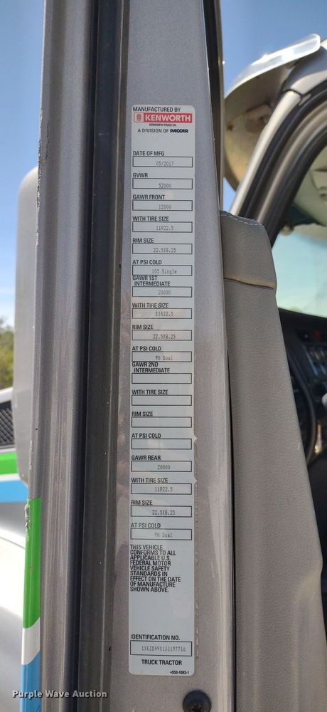 image for item LL9112 2018 Kenworth T880  semi truck