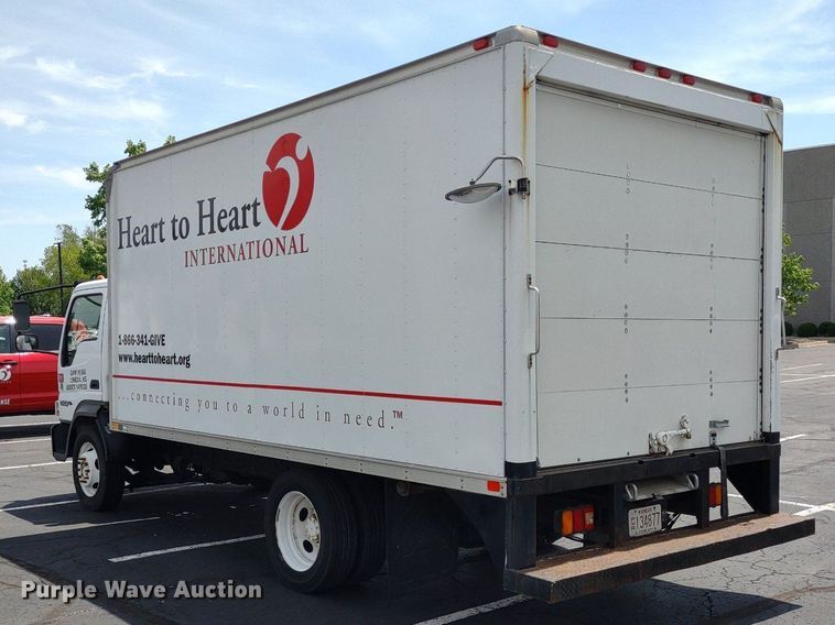 image for item LL9125 2006 Ford LCF  box truck