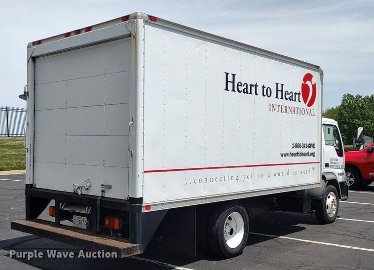 image for item LL9125 2006 Ford LCF  box truck