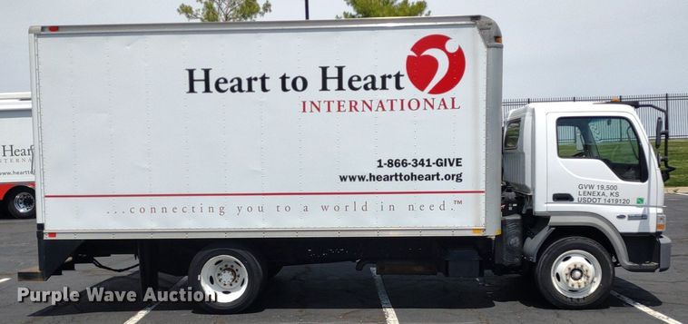 image for item LL9125 2006 Ford LCF  box truck