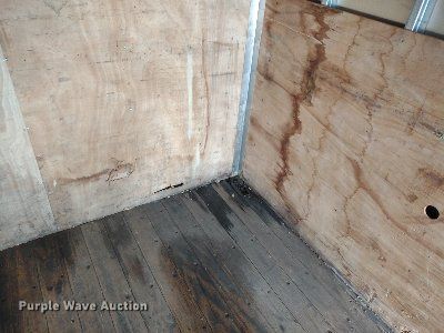 image for item LL9125 2006 Ford LCF  box truck