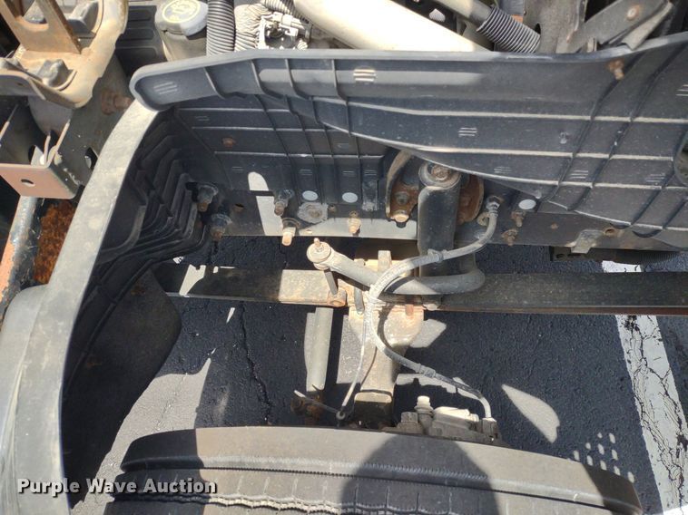 image for item LL9125 2006 Ford LCF  box truck