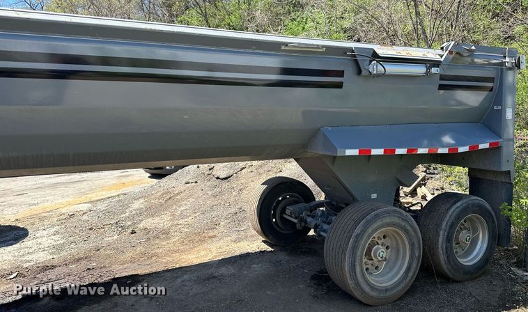 image for item LN9438 2018 Load King RH3532  end dump trailer