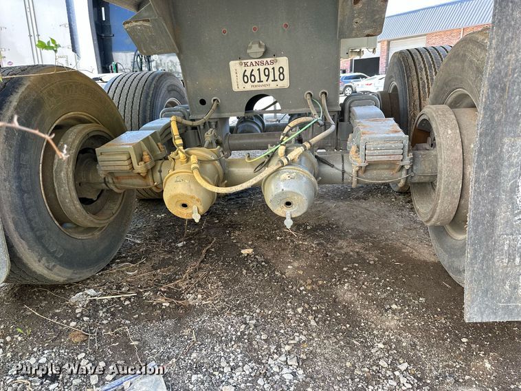 image for item LN9438 2018 Load King RH3532  end dump trailer