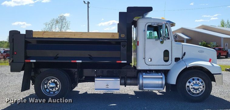 image for item LR9226 2000 Peterbilt 330  dump truck