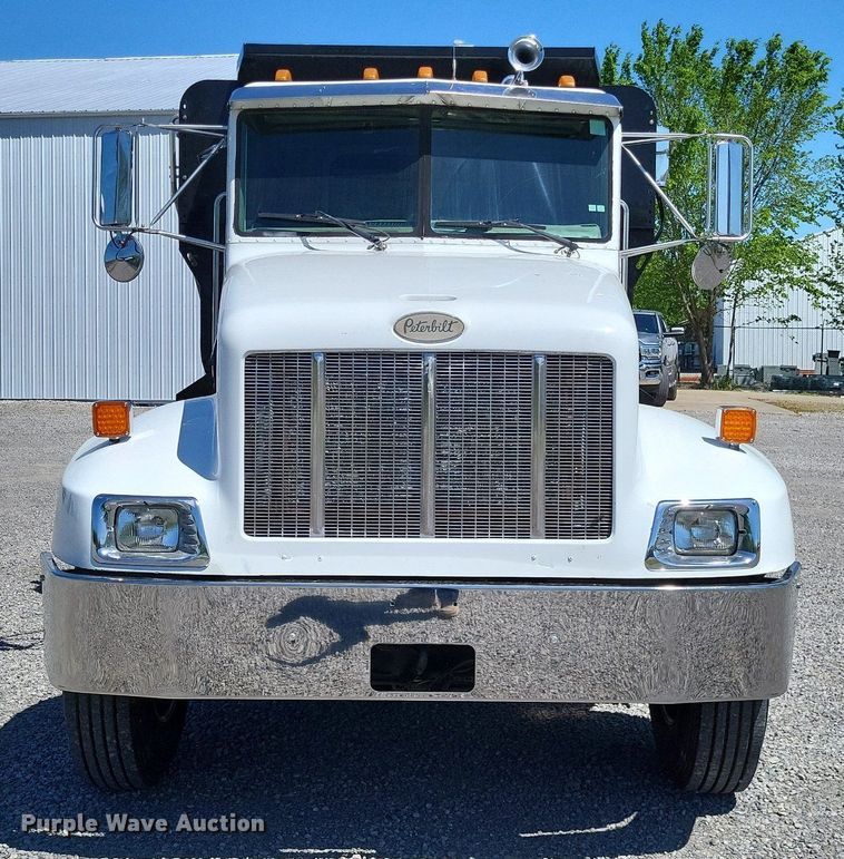 image for item LR9227 2000 Peterbilt 330  dump truck