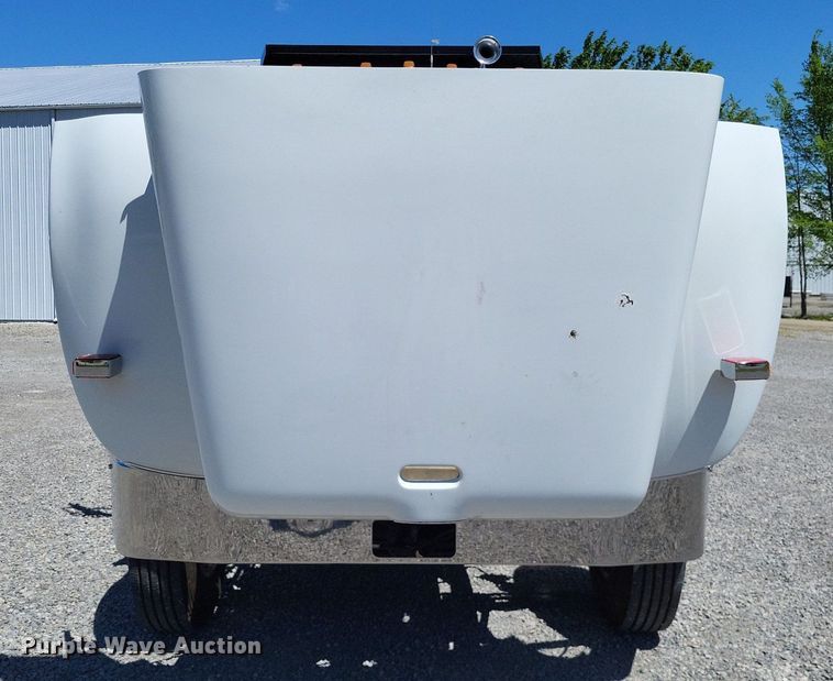 image for item LR9227 2000 Peterbilt 330  dump truck