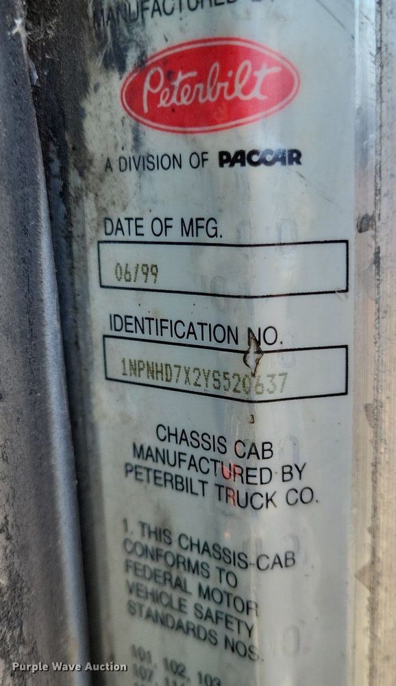 image for item LR9227 2000 Peterbilt 330  dump truck