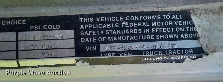 image for item LR9232 1984 Peterbilt 362  truck cab and chassis