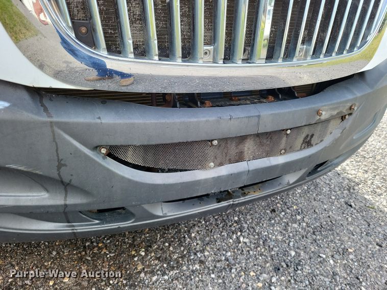 image for item LR9240 2010 International ProStar  semi truck