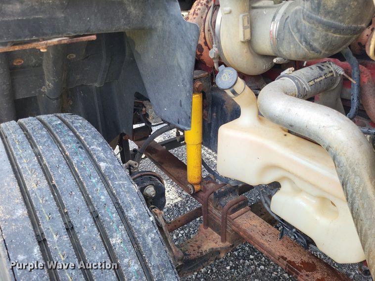 image for item LR9240 2010 International ProStar  semi truck