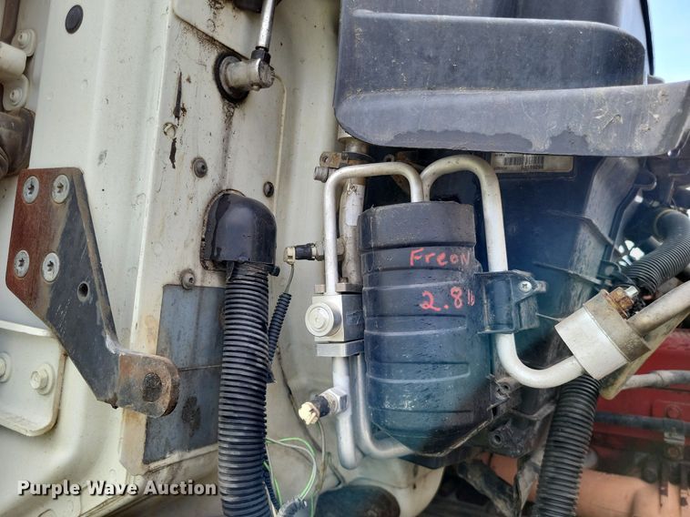 image for item LR9240 2010 International ProStar  semi truck