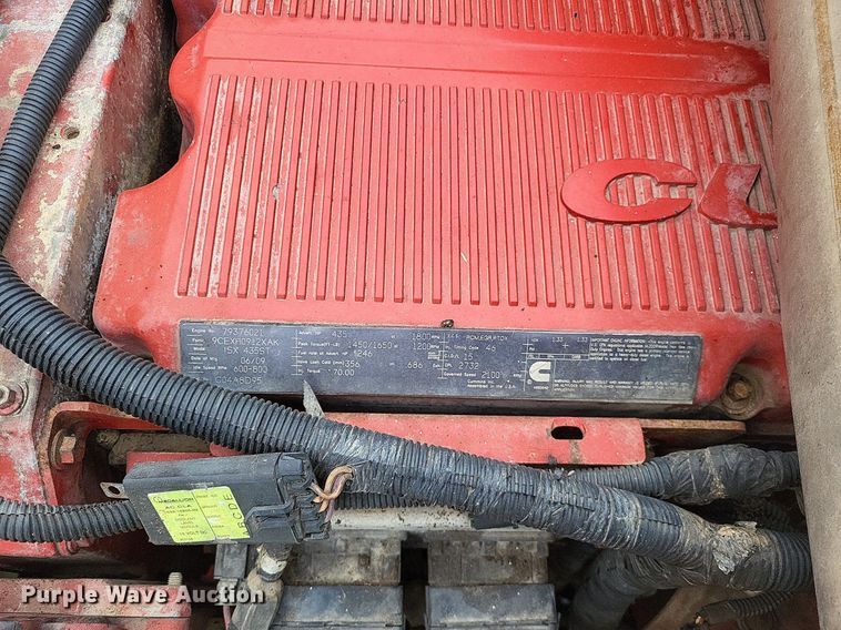 image for item LR9240 2010 International ProStar  semi truck