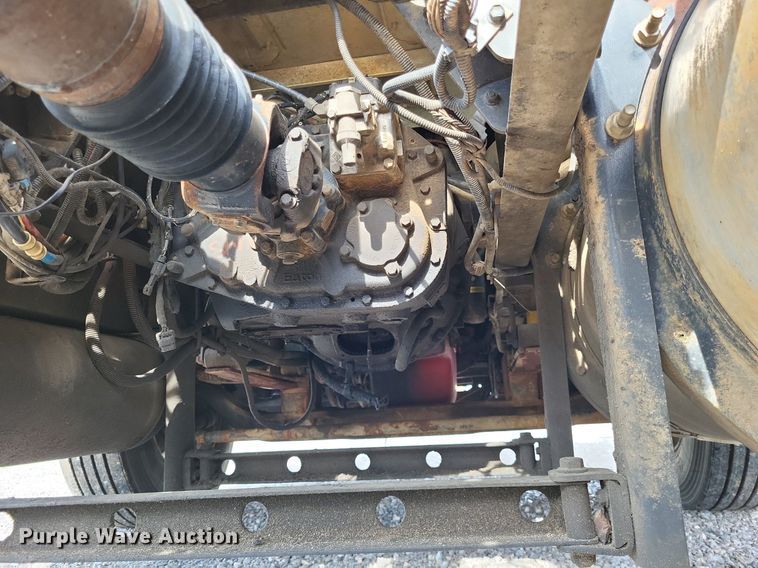 image for item LR9240 2010 International ProStar  semi truck