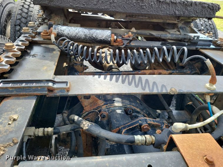 image for item LR9240 2010 International ProStar  semi truck