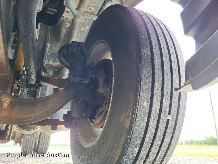 image for item LR9240 2010 International ProStar  semi truck