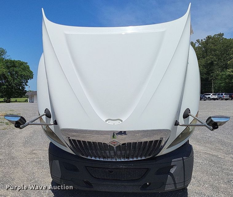 image for item LR9241 2014 International ProStar  truck cab and chassis