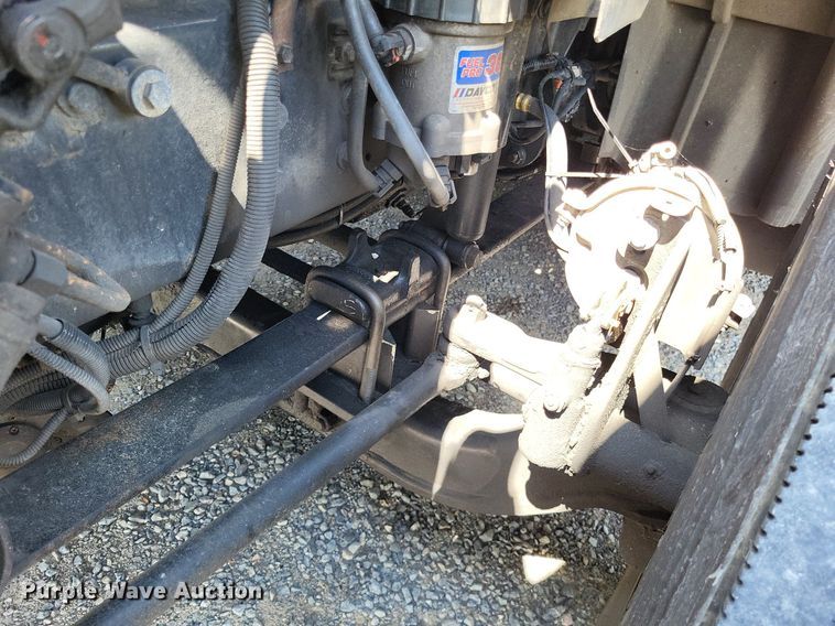 image for item LR9241 2014 International ProStar  truck cab and chassis