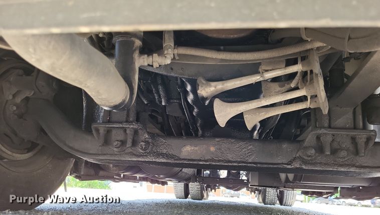 image for item LR9241 2014 International ProStar  truck cab and chassis