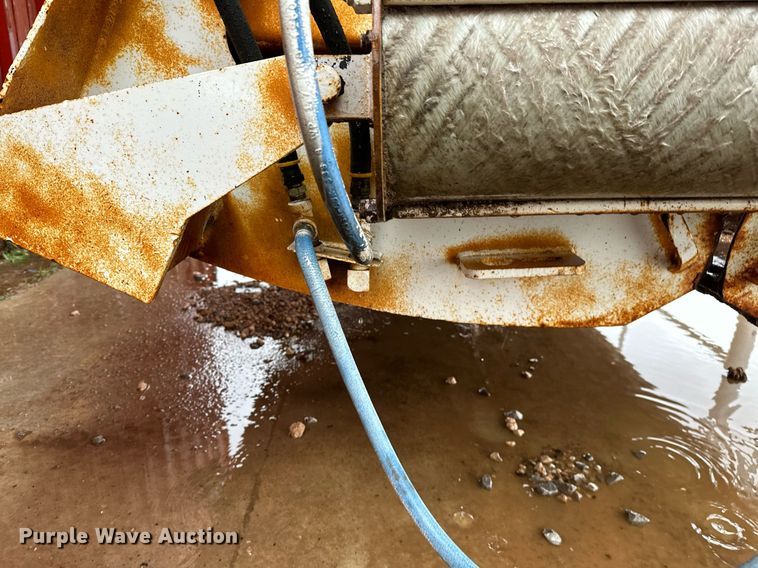 image for item LR9744 1989 Ranch  bottom dump trailer