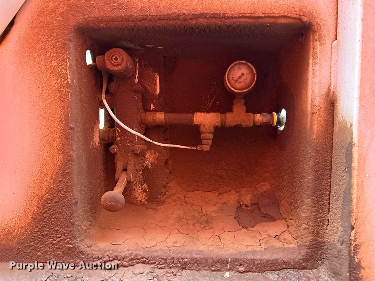 image for item LR9744 1989 Ranch  bottom dump trailer