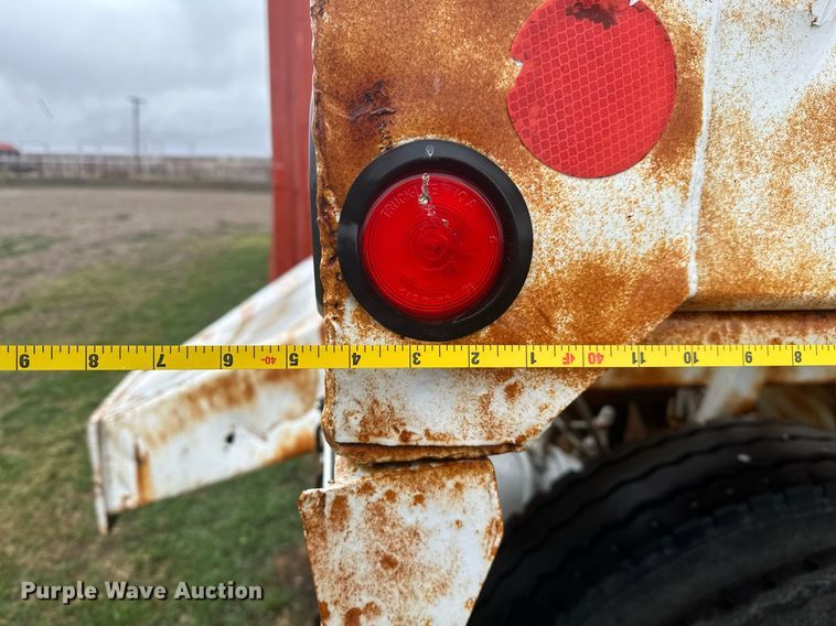 image for item LR9744 1989 Ranch  bottom dump trailer