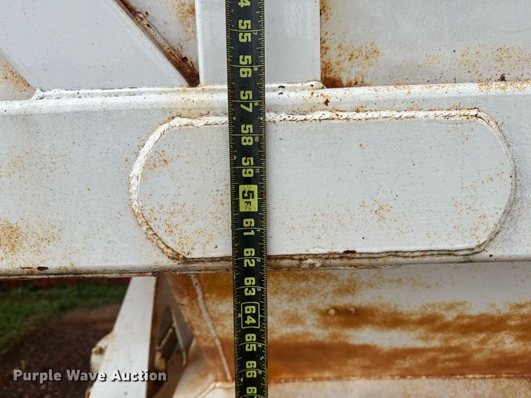 image for item LR9744 1989 Ranch  bottom dump trailer