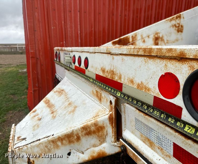 image for item LR9744 1989 Ranch  bottom dump trailer