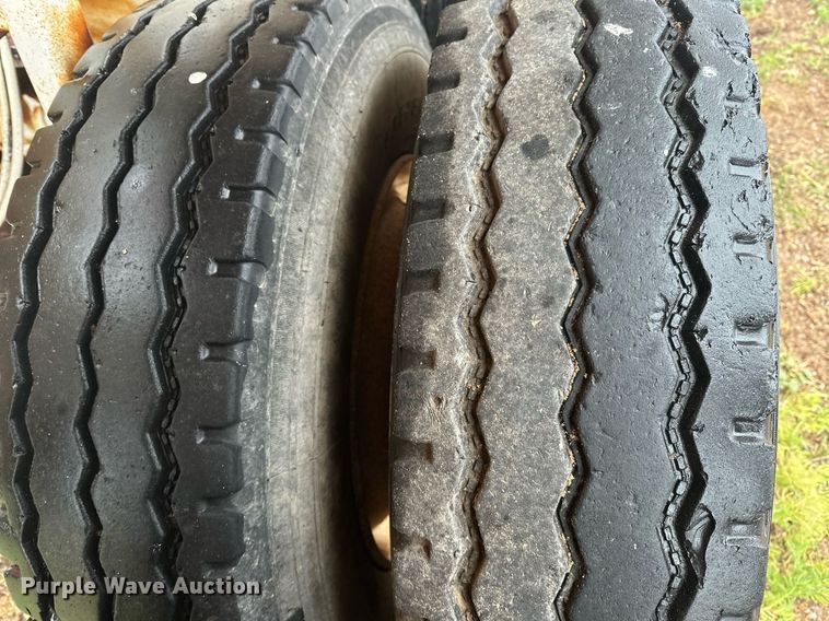 image for item LR9744 1989 Ranch  bottom dump trailer