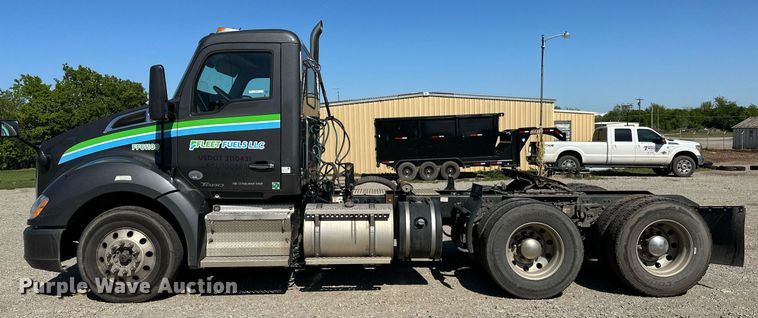 image for item LR9768 2016 Kenworth T680  semi truck