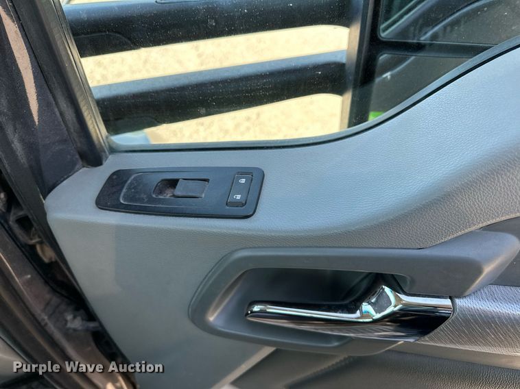 image for item LR9768 2016 Kenworth T680  semi truck