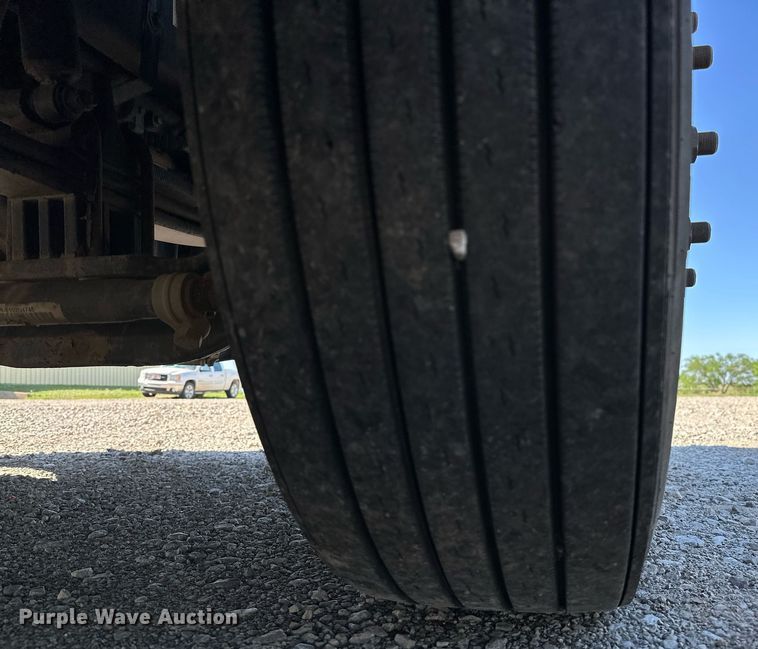 image for item LR9768 2016 Kenworth T680  semi truck