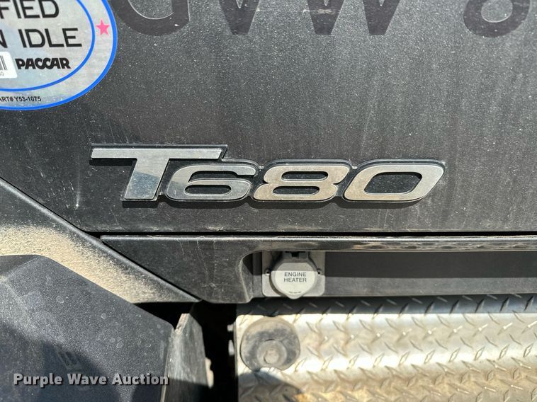 image for item LR9768 2016 Kenworth T680  semi truck