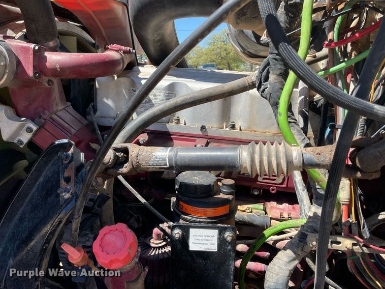 image for item MM9483 2013 Mack CHU613  semi truck