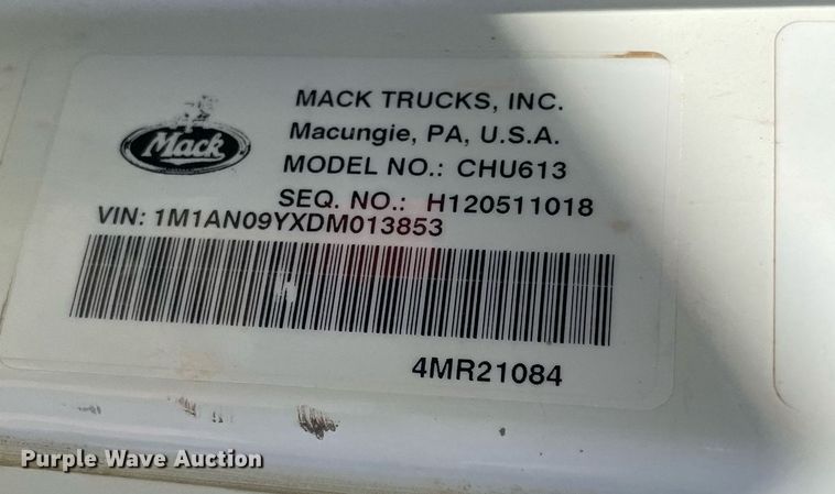 image for item MM9483 2013 Mack CHU613  semi truck