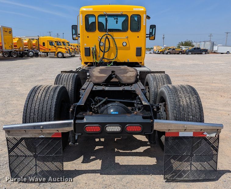 image for item MN9956 2019 Kenworth T680  semi truck