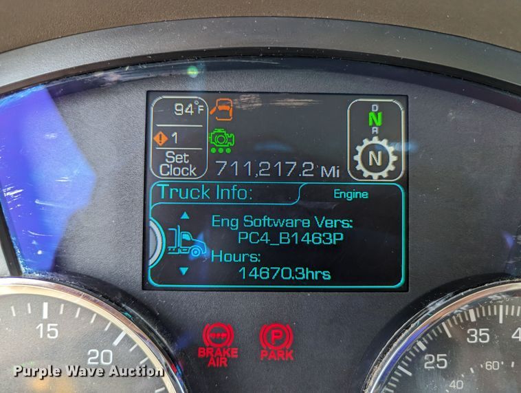 image for item MN9956 2019 Kenworth T680  semi truck