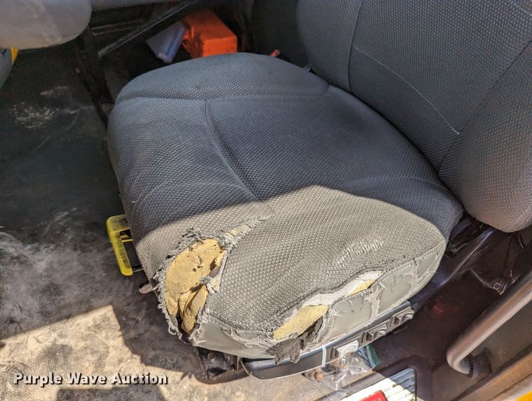 image for item MN9956 2019 Kenworth T680  semi truck