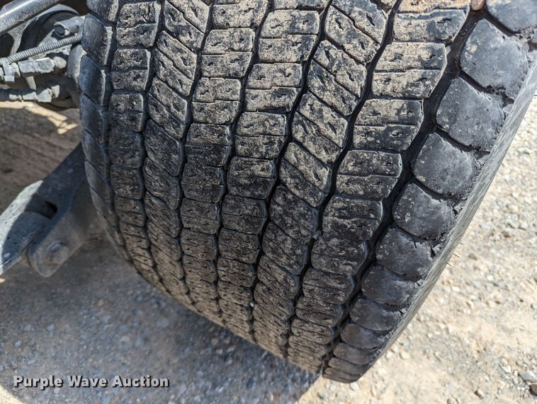 image for item MN9956 2019 Kenworth T680  semi truck